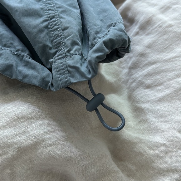 Aritzia blue cargo midi skirt - Picture 3 of 4